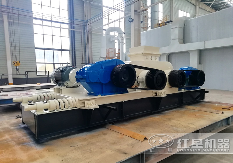 小型液壓對(duì)輥破碎機(jī)常用型號(hào)及價(jià)格，提供現(xiàn)場視頻